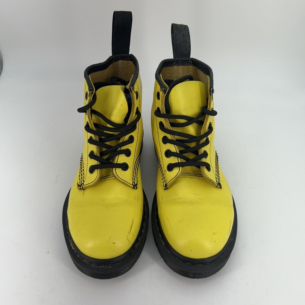 Dr.‎ Martens 101 Boots Womens Size 5 Yellow Smooth Leather Ankle Combat Lace Up - Picture 2 of 16